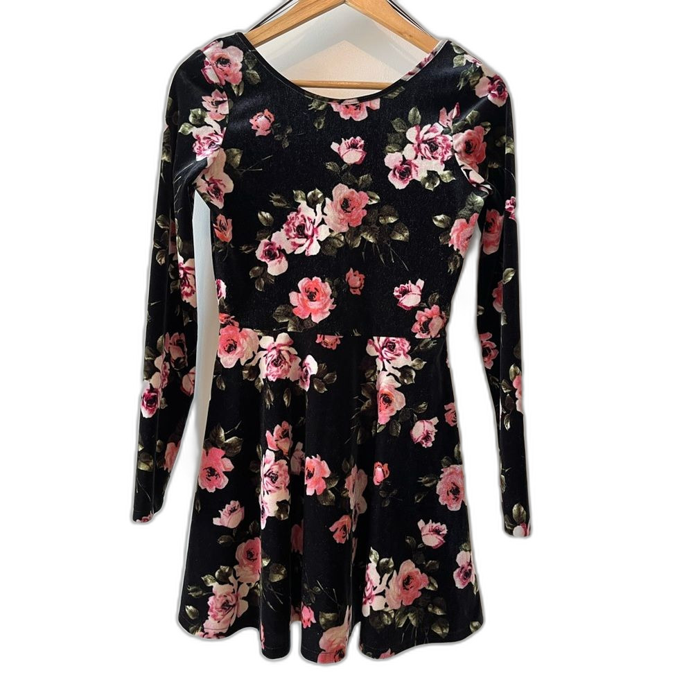 Velvet Floral Rose Skater Dress Black Pink Foliage Retro-Inspired 90's Style